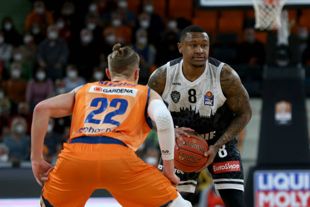 游客前来观 游客前来观