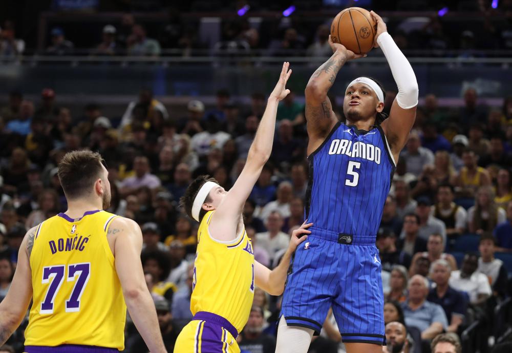 面对严格的 面对严格的